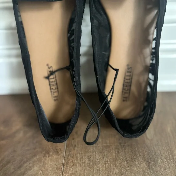 Seychelles Black Floral Lace Almond Toe Slip On Ballet Flats Size 7.5 NEW - Picture 8 of 8